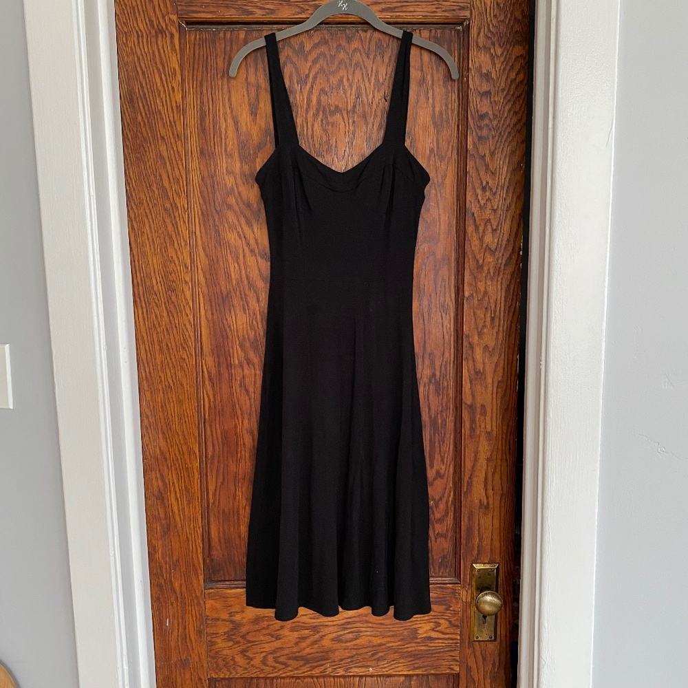 Amour Vert Black Midi Dress - Small